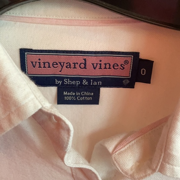 Vineyard Vines Button down - Picture 3 of 3